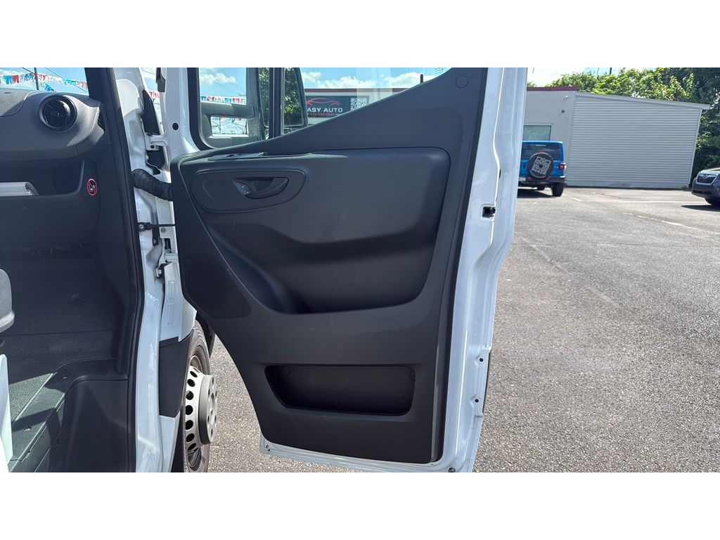 2019 Mercedes-Benz Sprinter 3500/4500 Base - photo 26