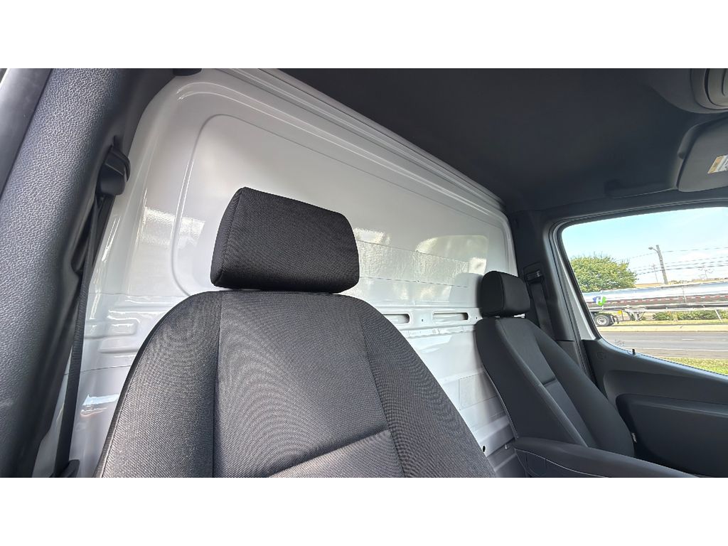 2019 Mercedes-Benz Sprinter 3500/4500 Base - photo 31