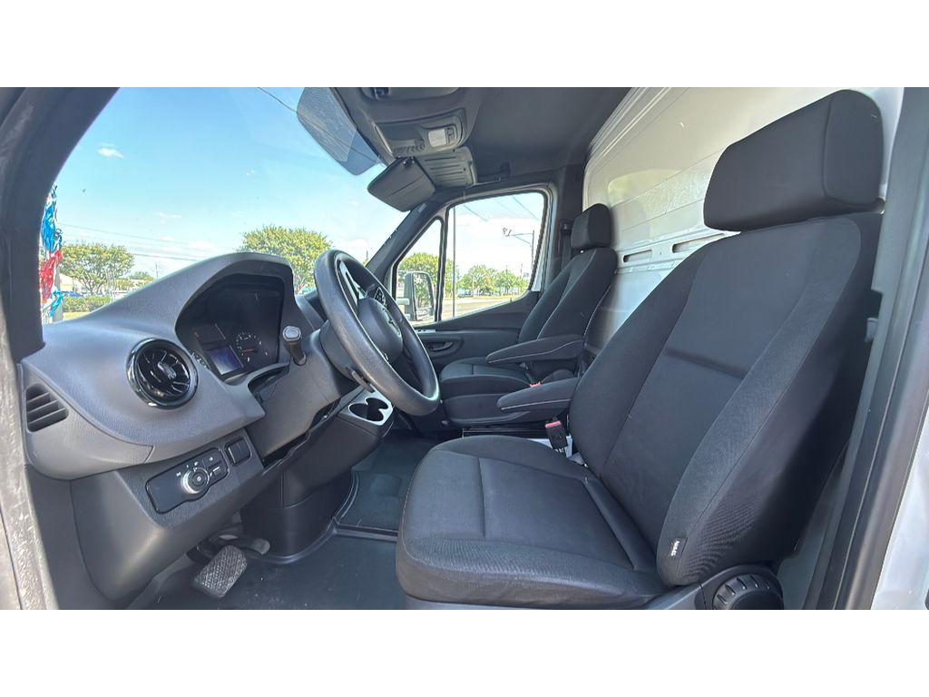 2019 Mercedes-Benz Sprinter 3500/4500 Base - photo 16
