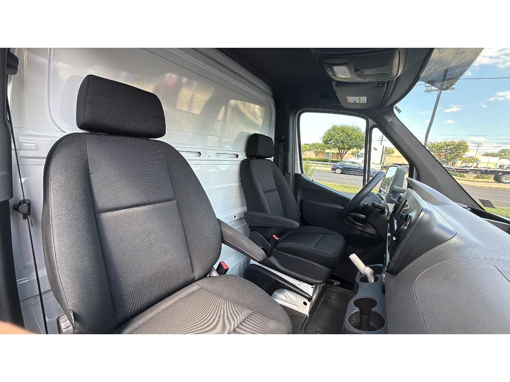 2019 Mercedes-Benz Sprinter 3500/4500 Base - photo 30
