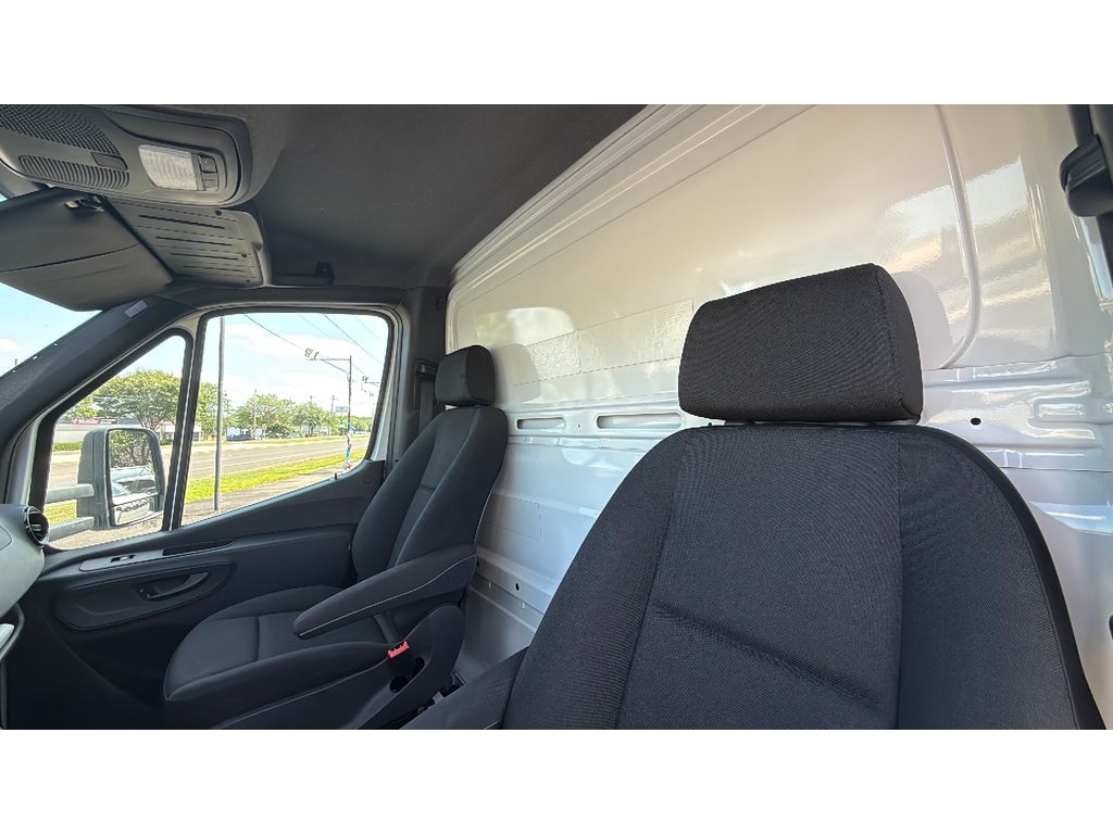 2019 Mercedes-Benz Sprinter 3500/4500 Base - photo 15