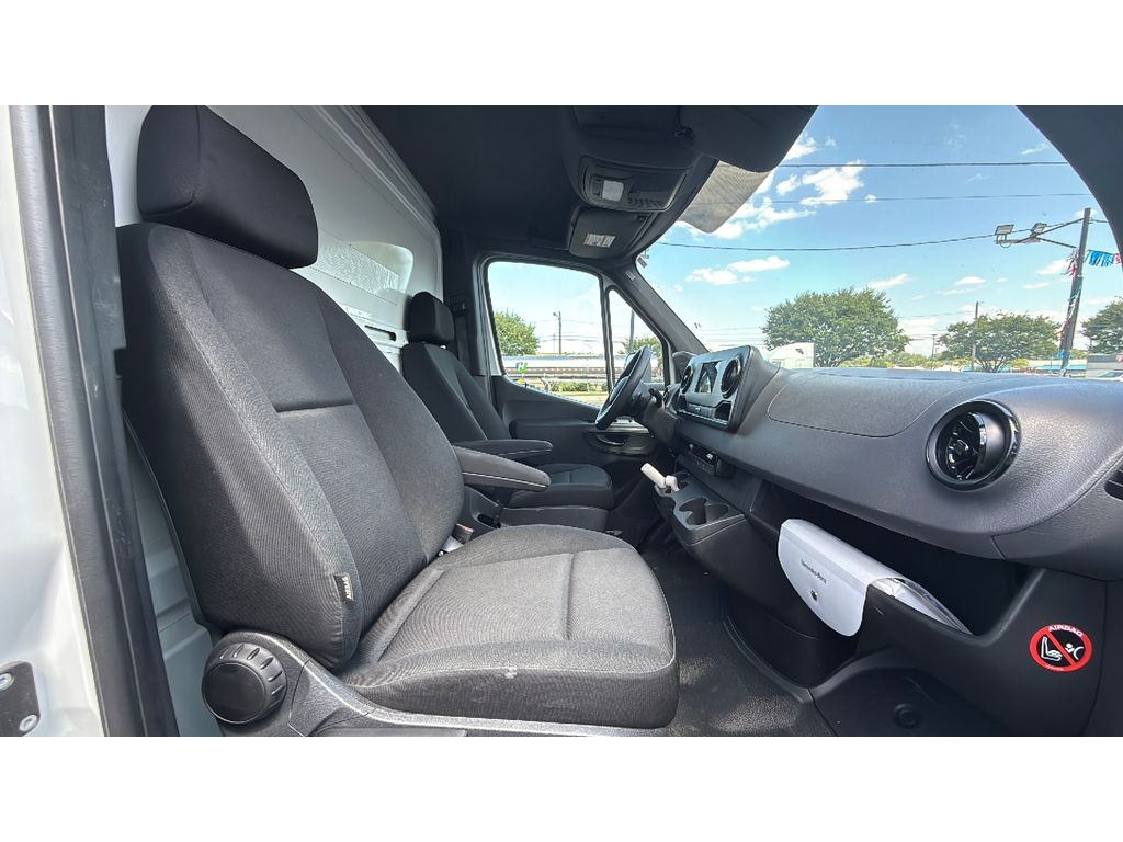 2019 Mercedes-Benz Sprinter 3500/4500 Base - photo 32