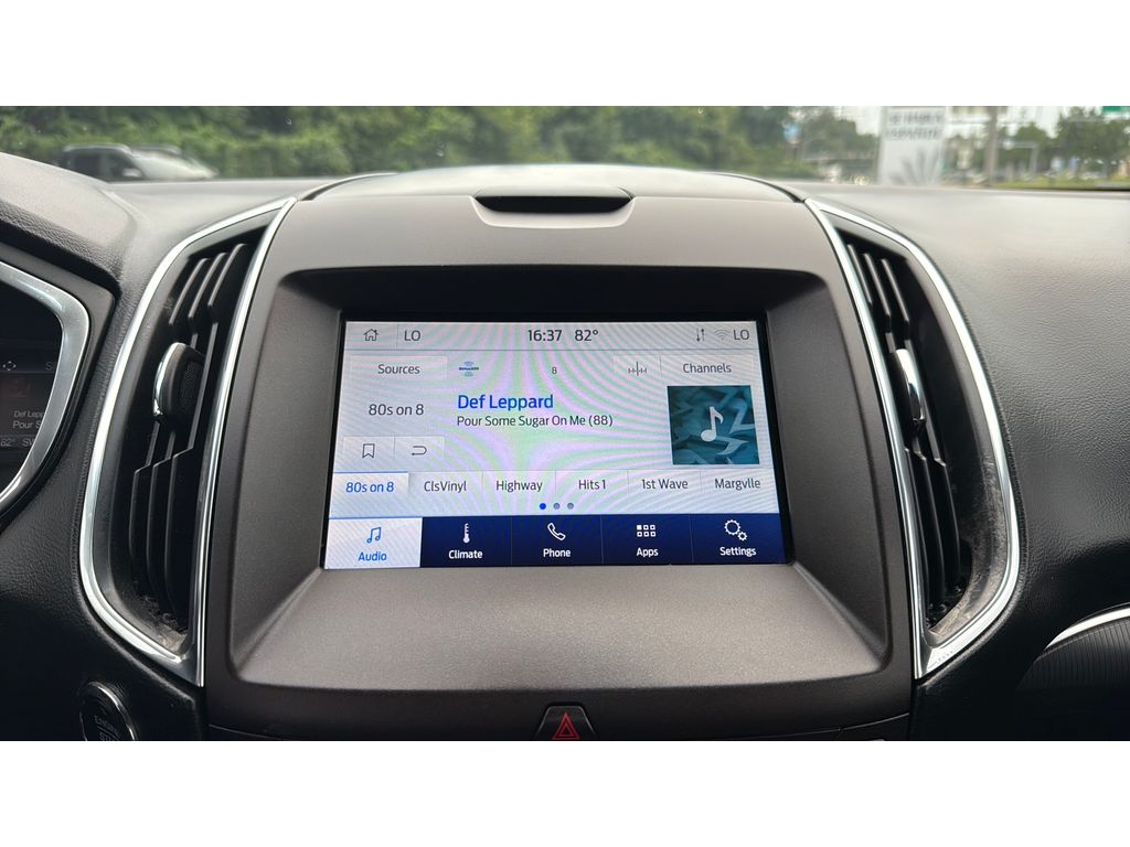 2019 Ford Edge Titanium photo 14