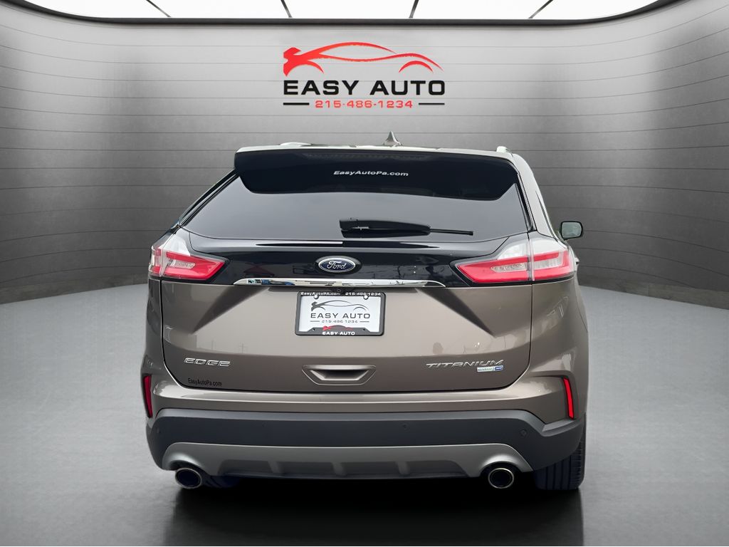 2019 Ford Edge Titanium photo 35