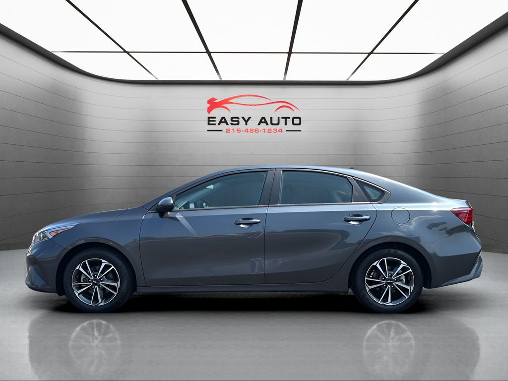 2023 Kia Forte LXS - photo 1