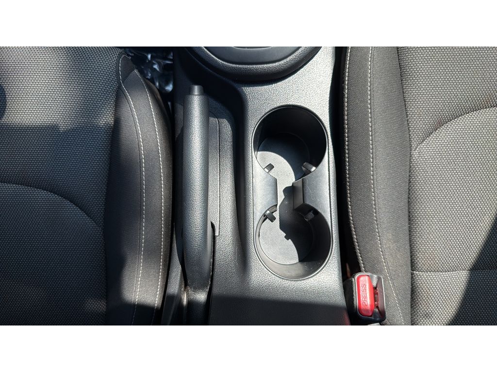 2023 Kia Forte LXS - photo 18