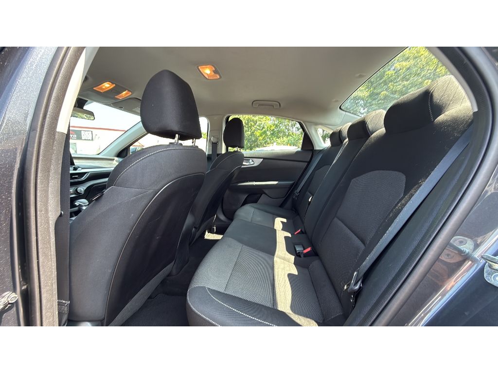 2023 Kia Forte LXS - photo 6
