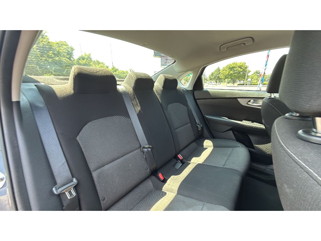 2023 Kia Forte LXS - photo 11