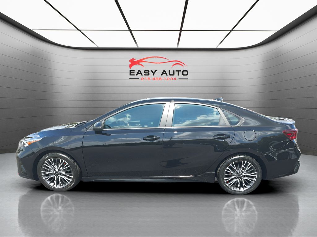 2022 Kia Forte GT-Line photo 24