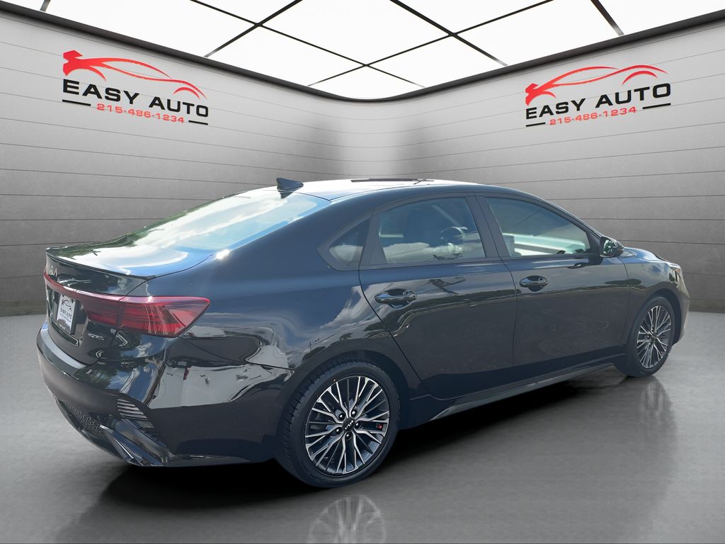 2022 Kia Forte GT-Line photo 27