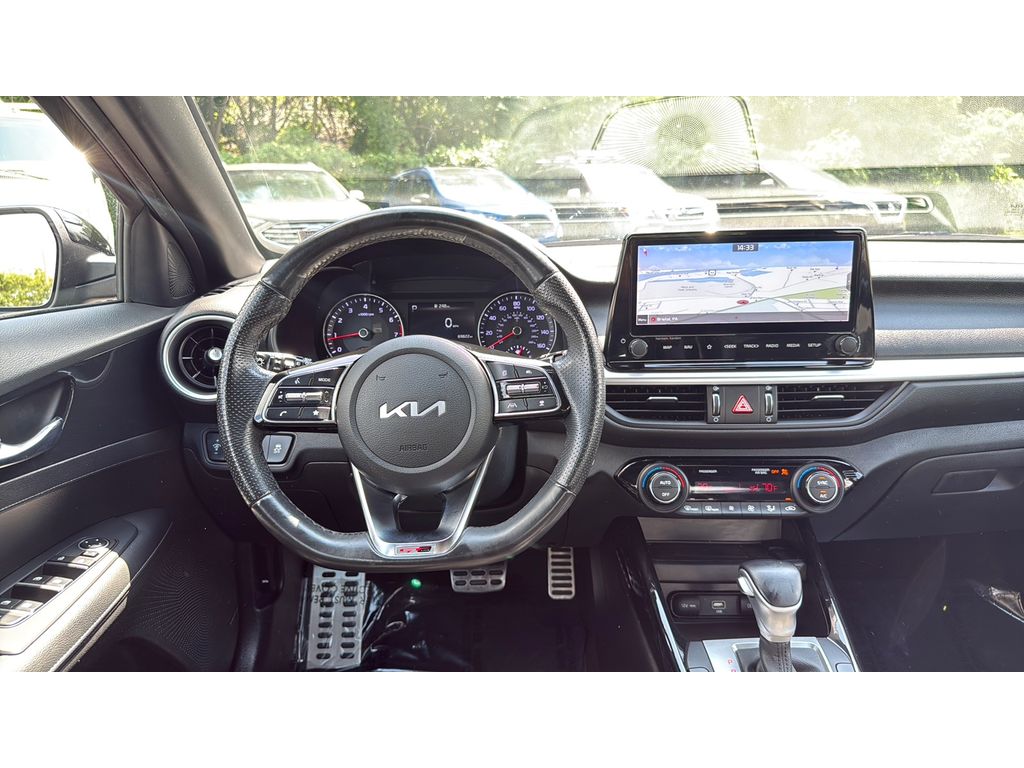 2022 Kia Forte GT-Line photo 8