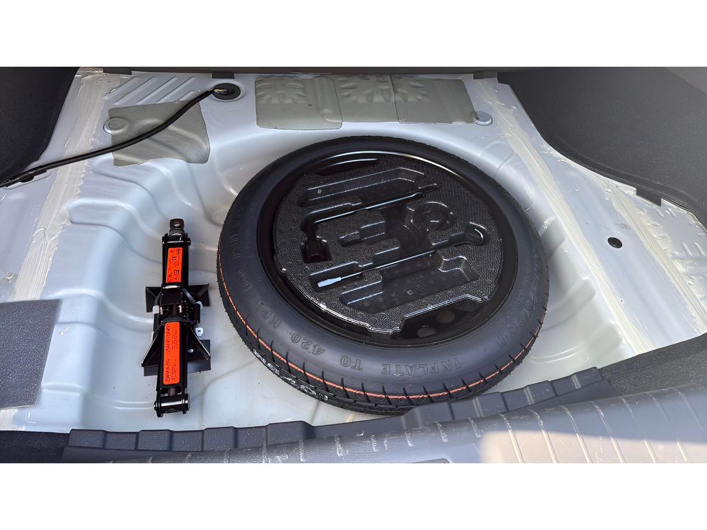 2024 Nissan Sentra SV - photo 9