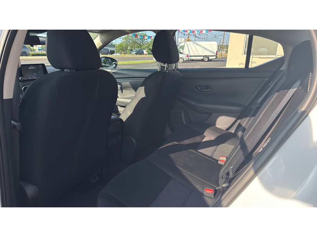 2024 Nissan Sentra SV photo 10