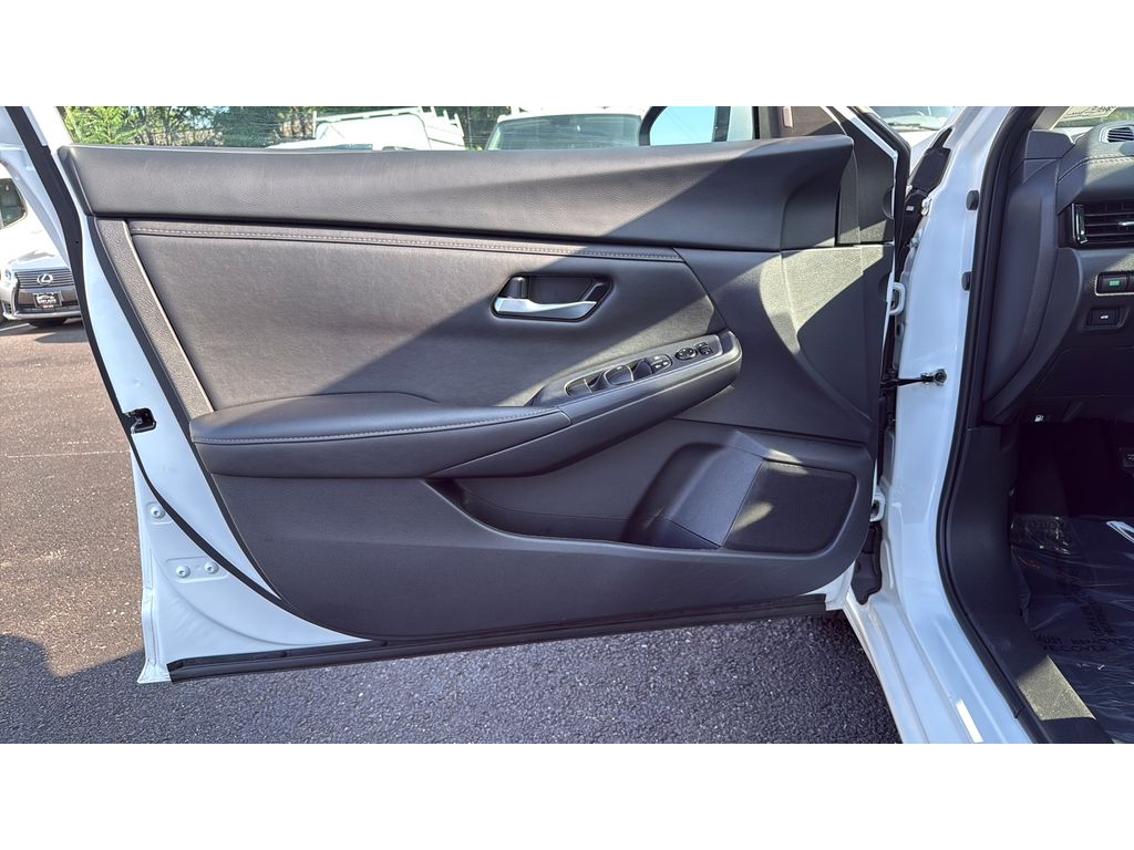 2024 Nissan Sentra SV photo 21