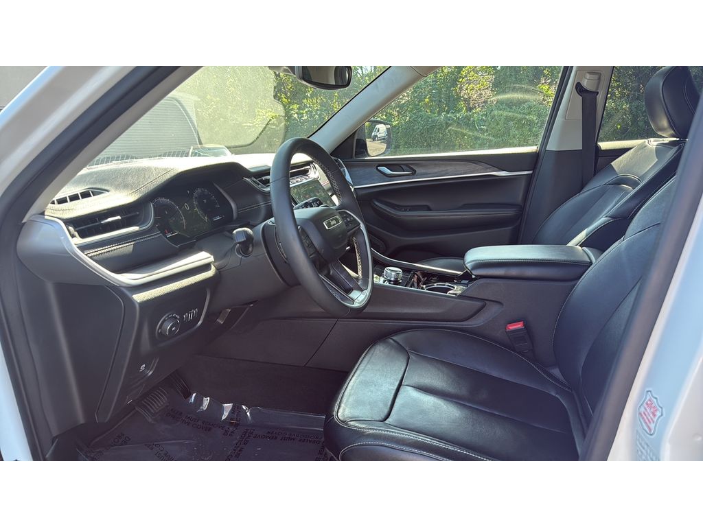 2023 Jeep Grand Cherokee Limited - photo 9