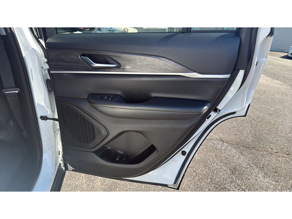 2023 Jeep Grand Cherokee Limited - photo 18