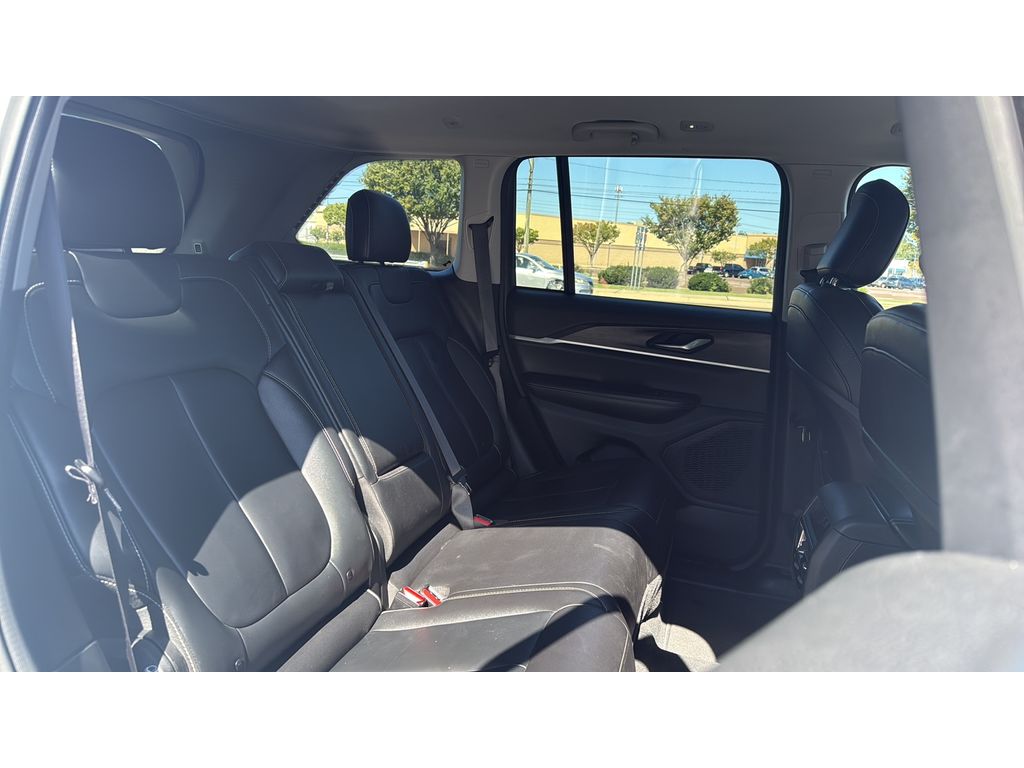 2023 Jeep Grand Cherokee Limited - photo 19