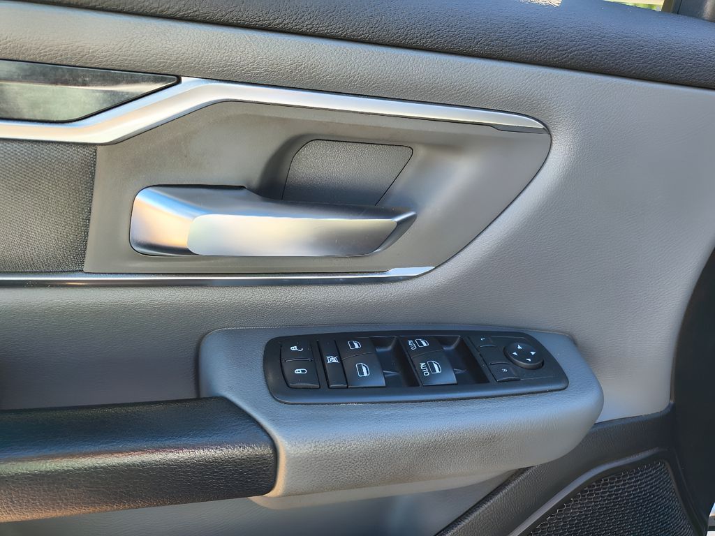 2019 Ram 1500 Big Horn - Bright White Clearcoat exterior view 16