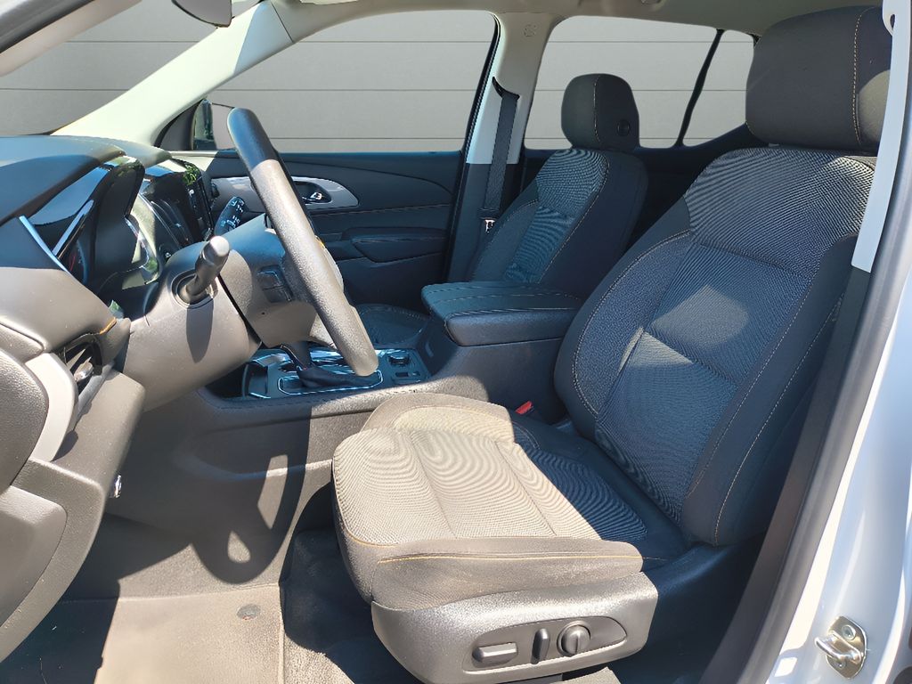 2020 Chevrolet Traverse LS - Summit White exterior view 16