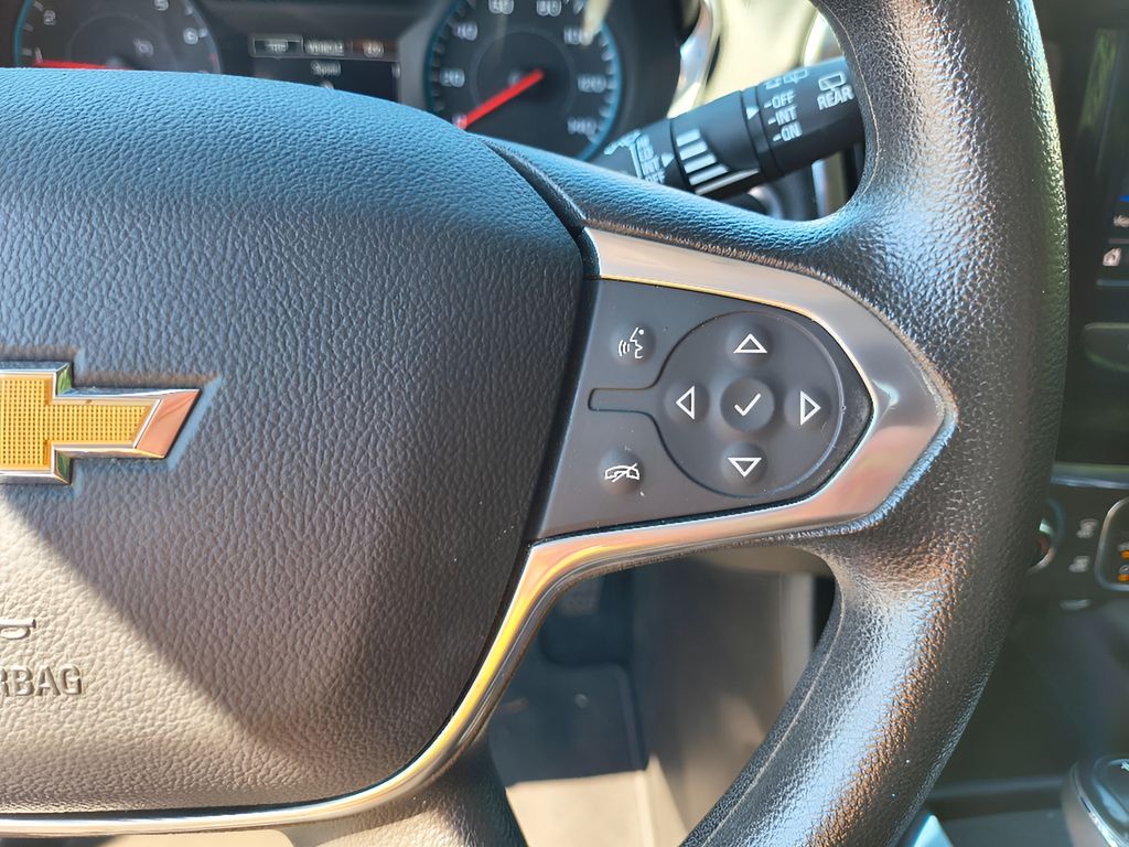 2020 Chevrolet Traverse LS - Summit White exterior view 19