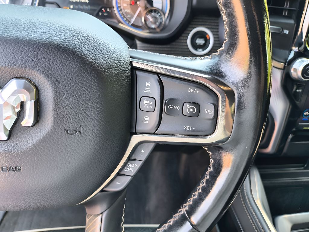 2021 Ram 1500 Limited - Diamond Black Crystal Pearlcoat exterior view 20