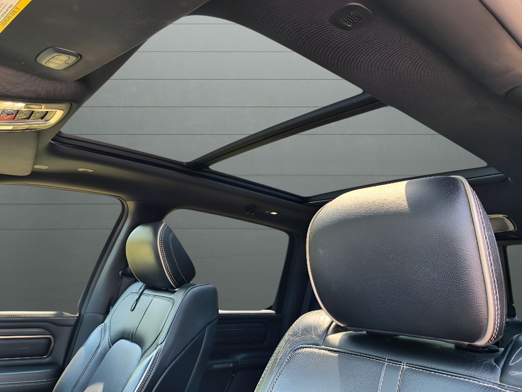 2021 Ram 1500 Limited - Diamond Black Crystal Pearlcoat exterior view 12