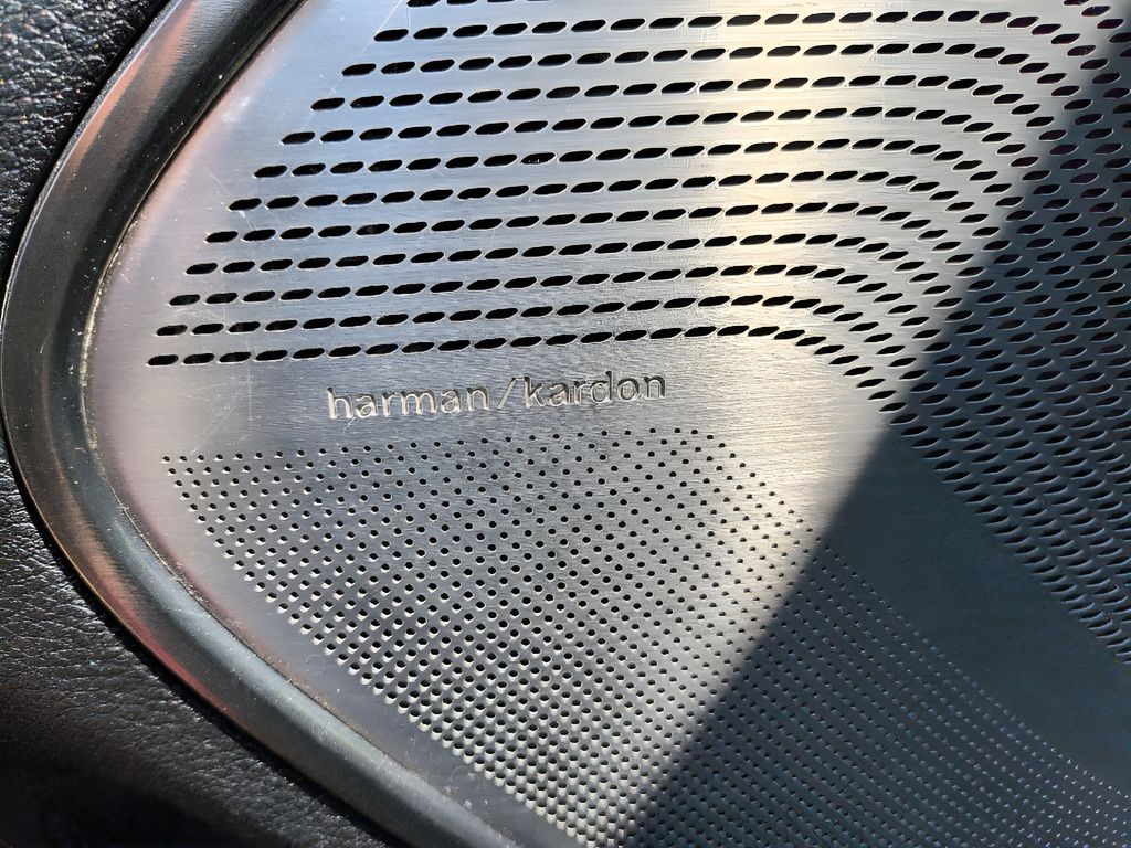 2021 Ram 1500 Limited - Diamond Black Crystal Pearlcoat exterior view 13