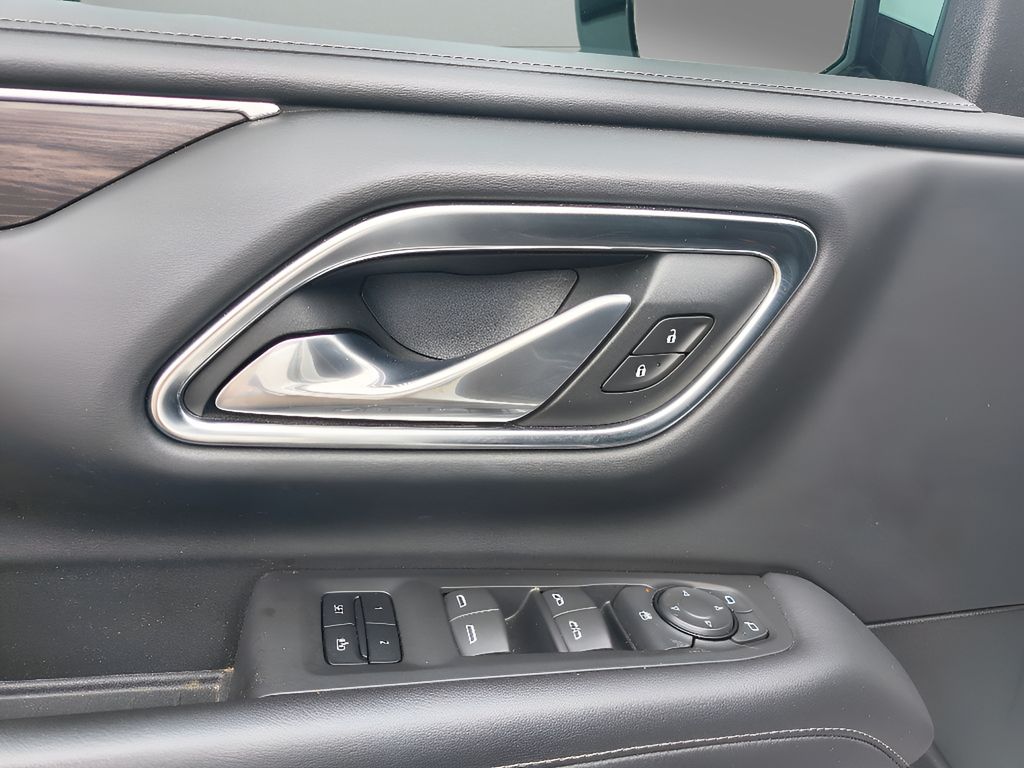 2021 Chevrolet Tahoe LT - Summit White exterior view 9