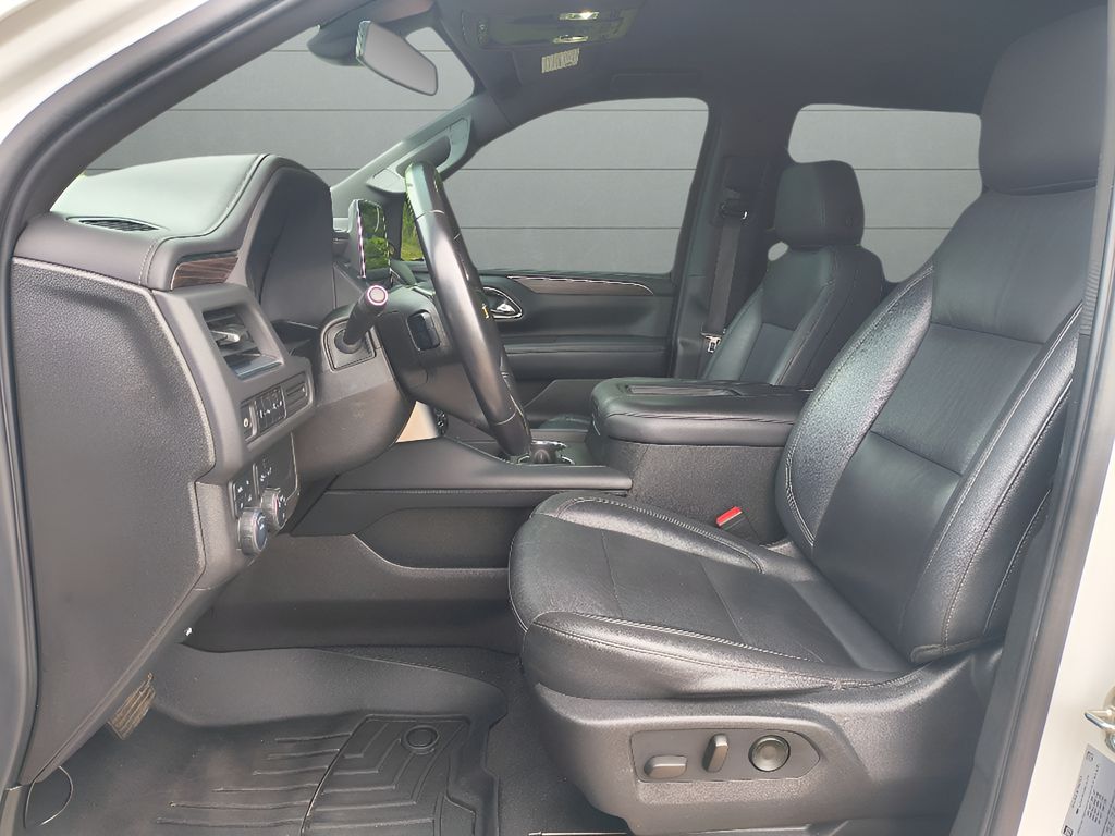 2021 Chevrolet Tahoe LT - Summit White exterior view 14