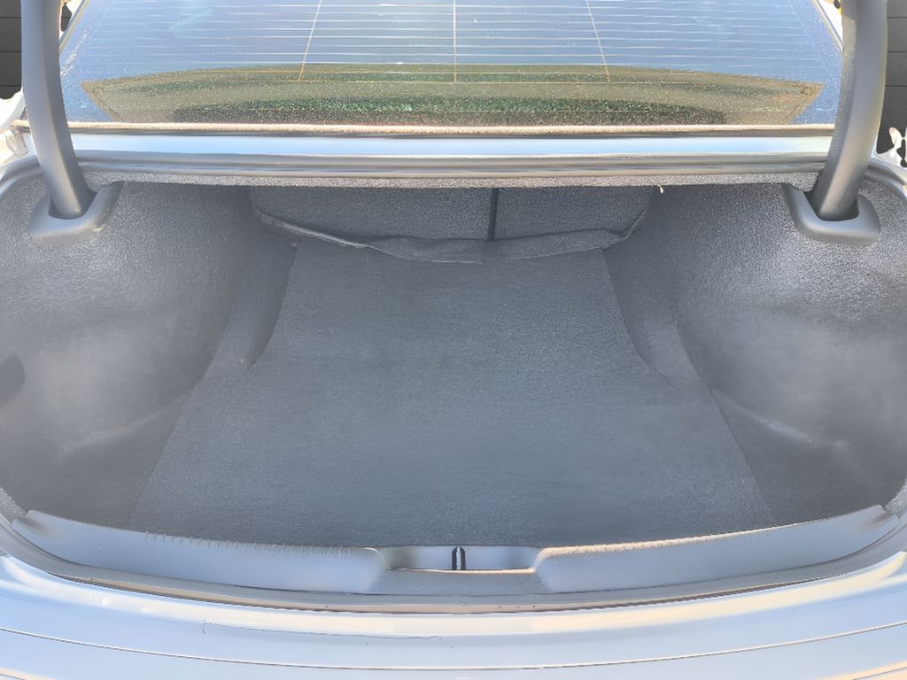 2022 Chrysler 300 Touring L - Bright White Clearcoat exterior view 20