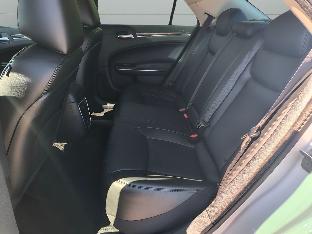 Used 2022 Chrysler 300 Touring L