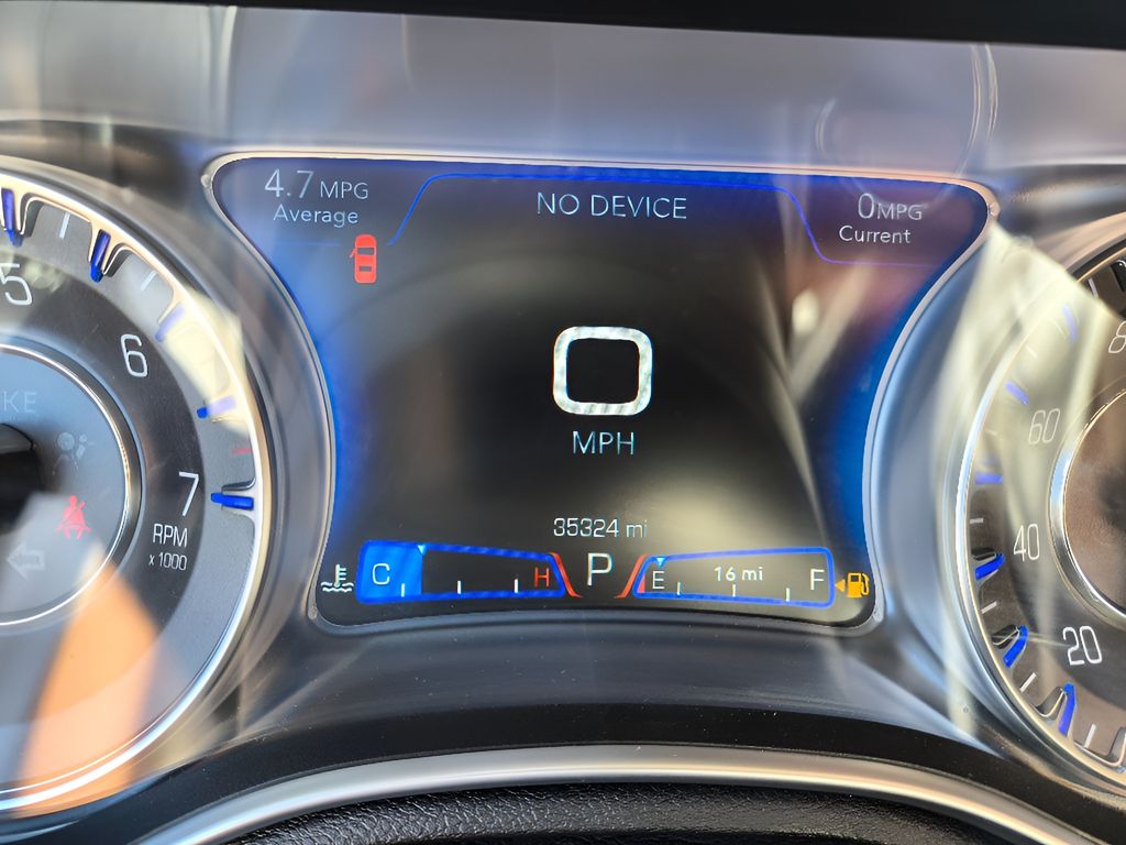 2022 Chrysler 300 Touring L - Bright White Clearcoat exterior view 16