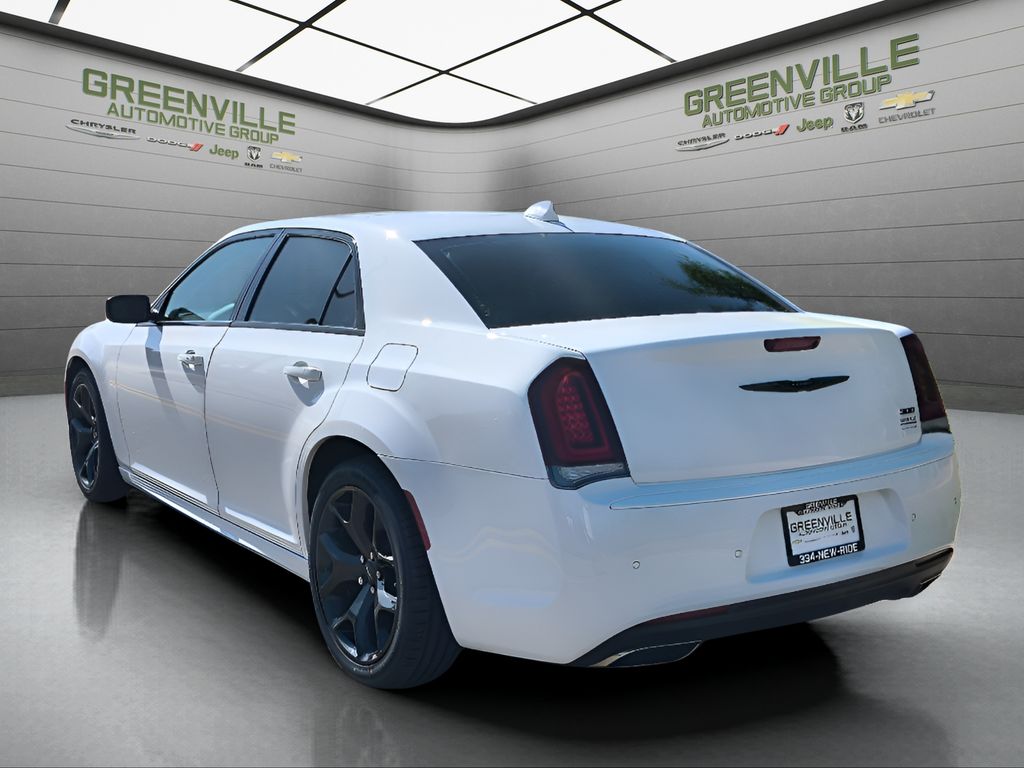 2022 Chrysler 300 Touring L - Bright White Clearcoat exterior view 3