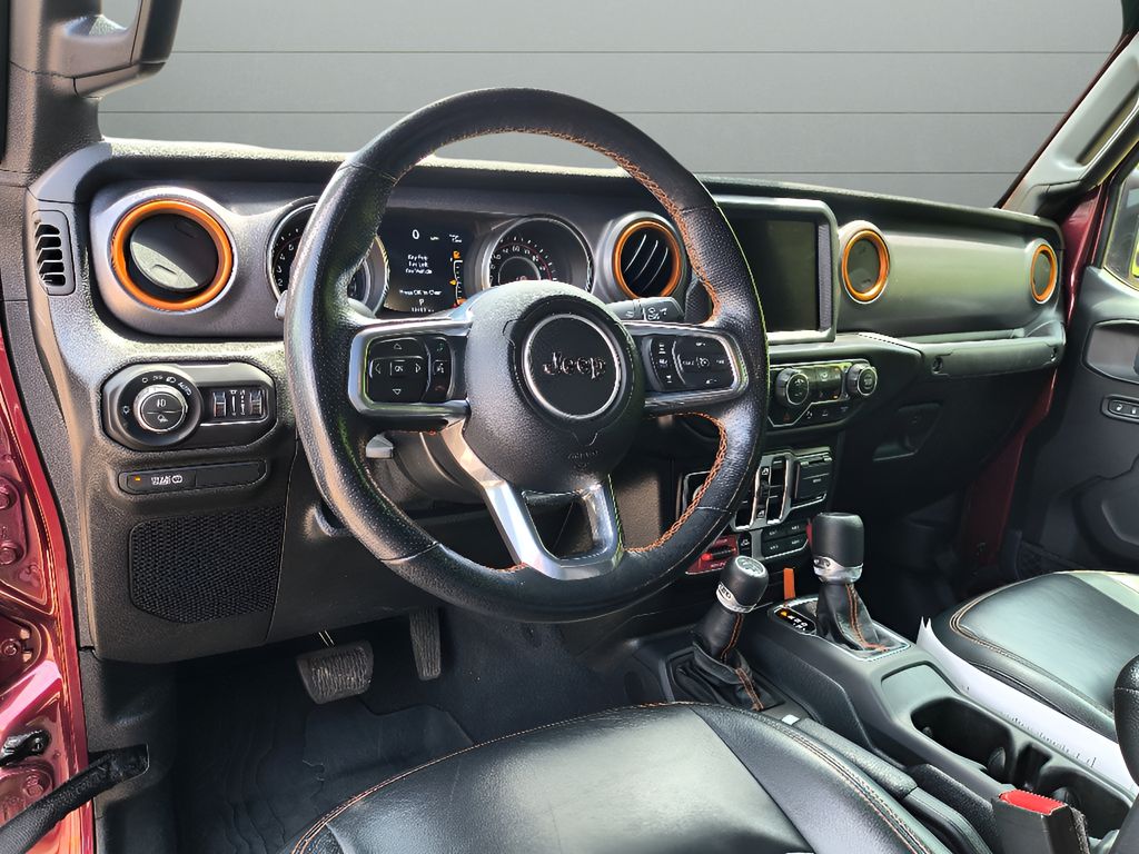 2021 Jeep Gladiator Mojave - Snazzberry Pearlcoat exterior view 17