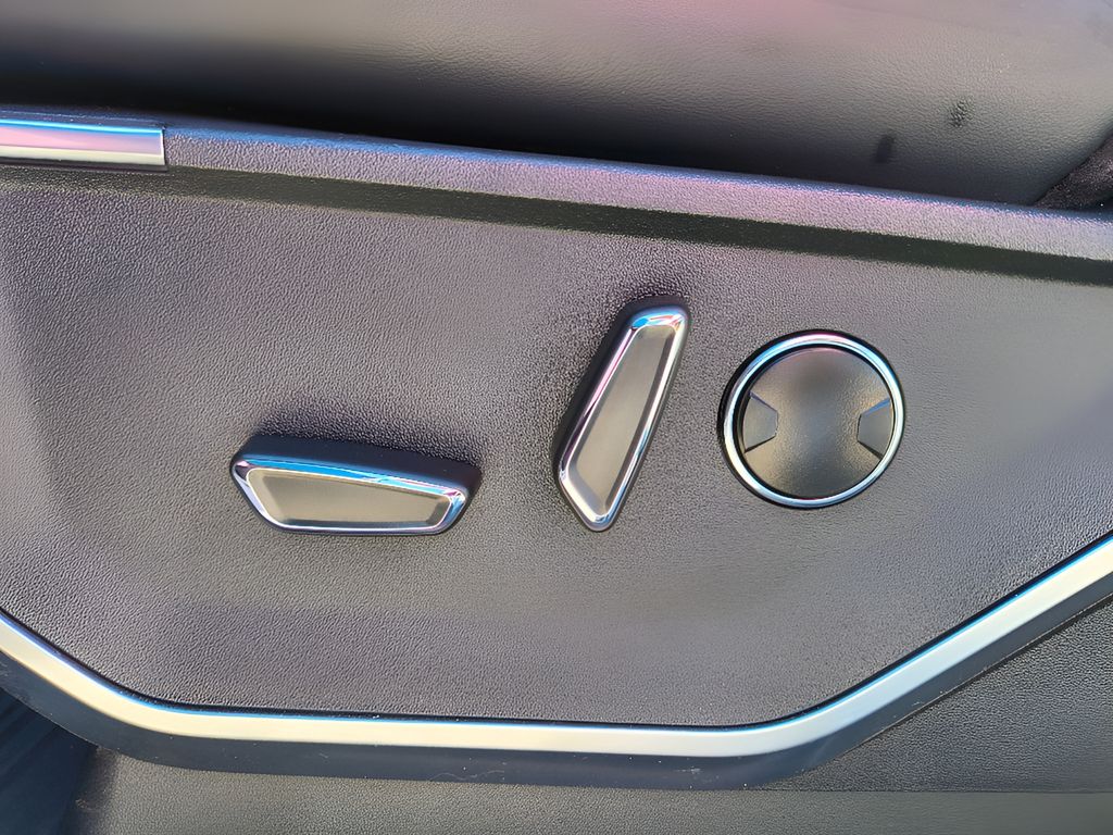 2024 Ford F-150 Raptor - Oxford White exterior view 15