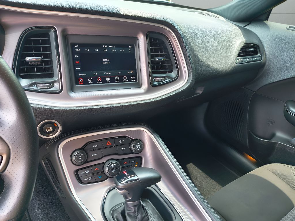 2022 Dodge Challenger SXT - Hellraisin exterior view 18