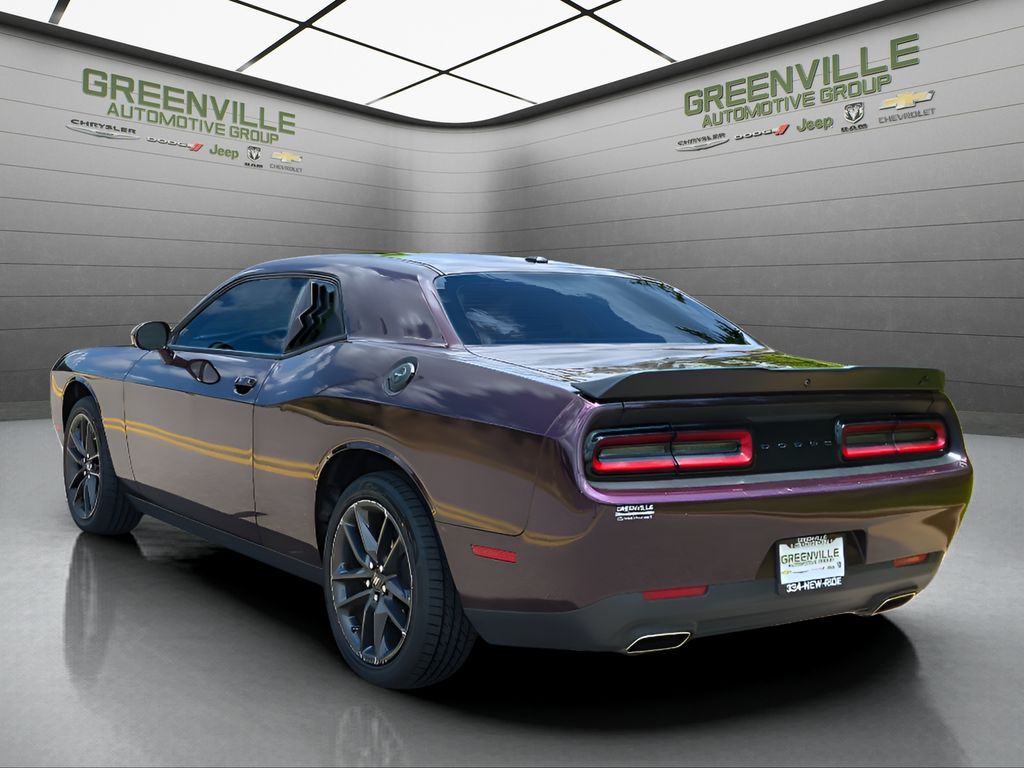 2022 Dodge Challenger SXT - Hellraisin exterior view 3