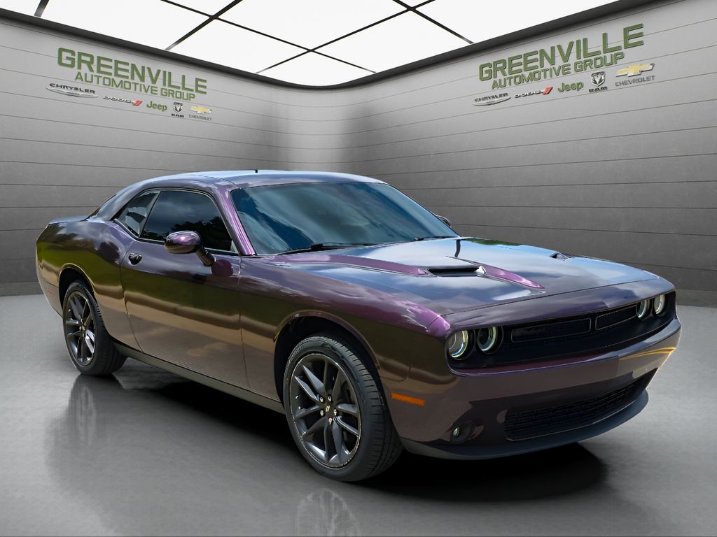 2022 Dodge Challenger SXT - Hellraisin exterior view 7