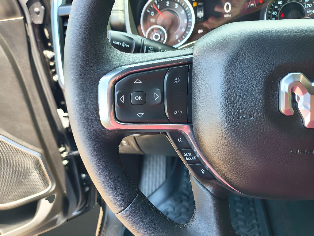 2025 Ram 1500 Laramie - Diamond Black Crystal Pearlcoat exterior view 13