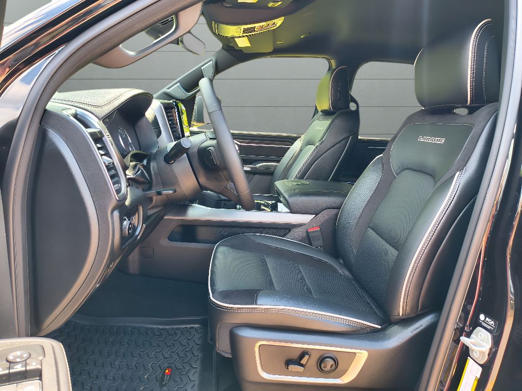 2025 Ram 1500 Laramie - Diamond Black Crystal Pearlcoat exterior view 11