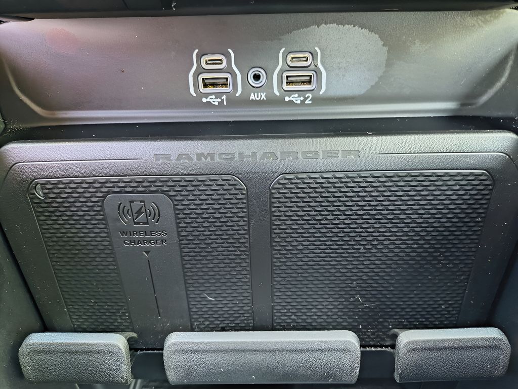 2025 Ram 1500 Laramie - Diamond Black Crystal Pearlcoat exterior view 19