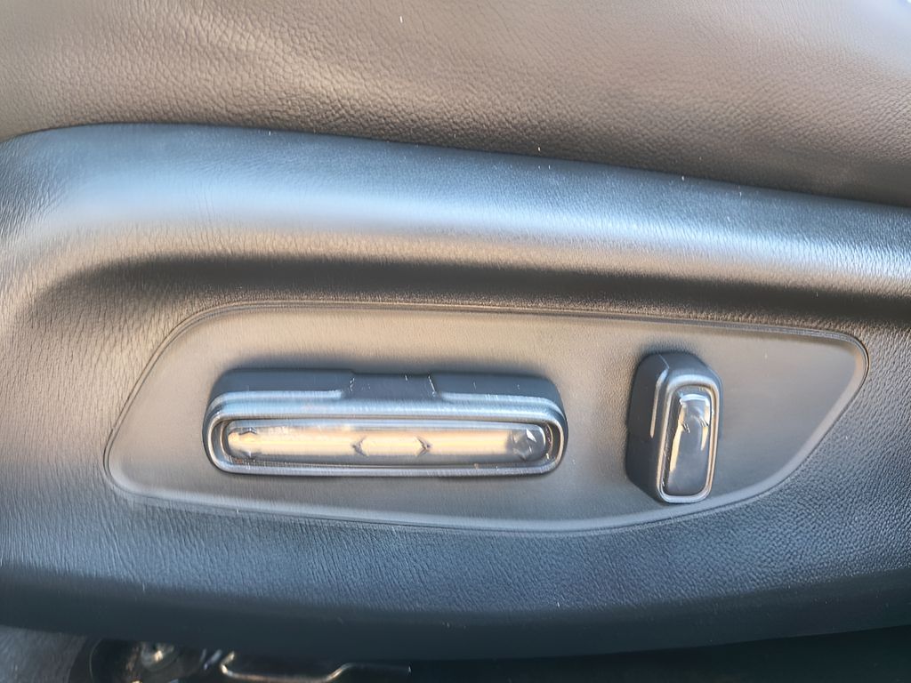 2024 Honda Civic EX-L - Platinum White Pearl exterior view 11