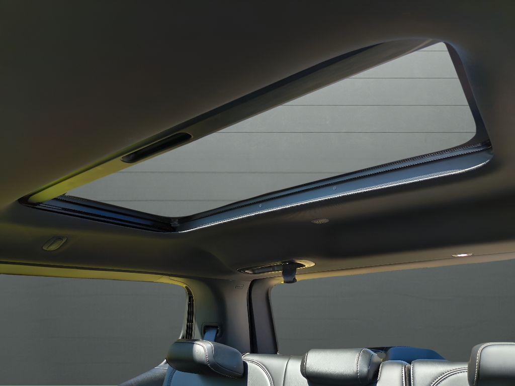 Used 2024 Jeep Wagoneer Series II Carbide