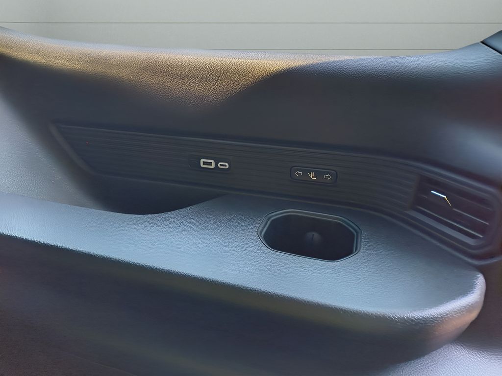 Used 2024 Jeep Wagoneer Series II Carbide