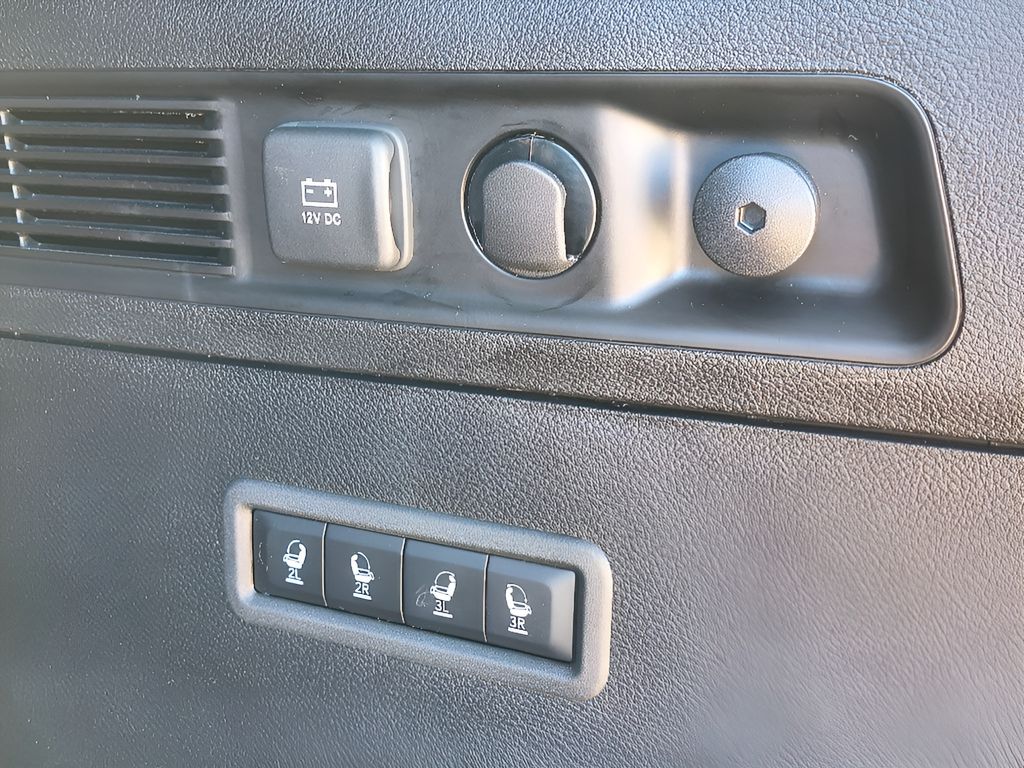 2024 Jeep Wagoneer Series II Carbide - Bright White Clearcoat exterior view 8