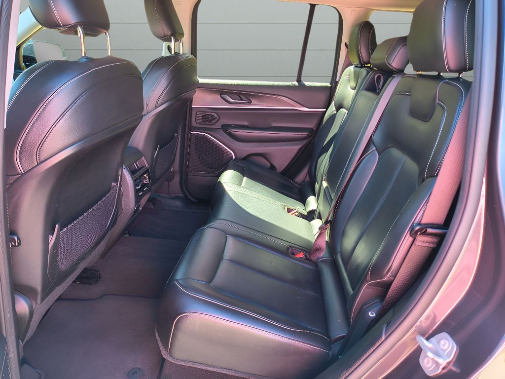 Used 2022 Jeep Grand Cherokee Limited