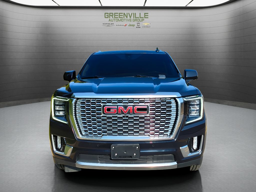 2021 GMC Yukon Denali Ultimate - Midnight Blue Metallic exterior view 11
