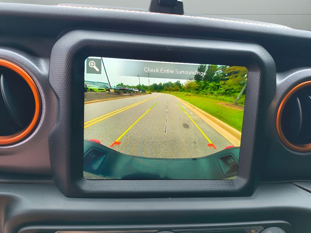 2023 Jeep Gladiator Mojave - Granite Crystal Metallic Clearcoat exterior view 17