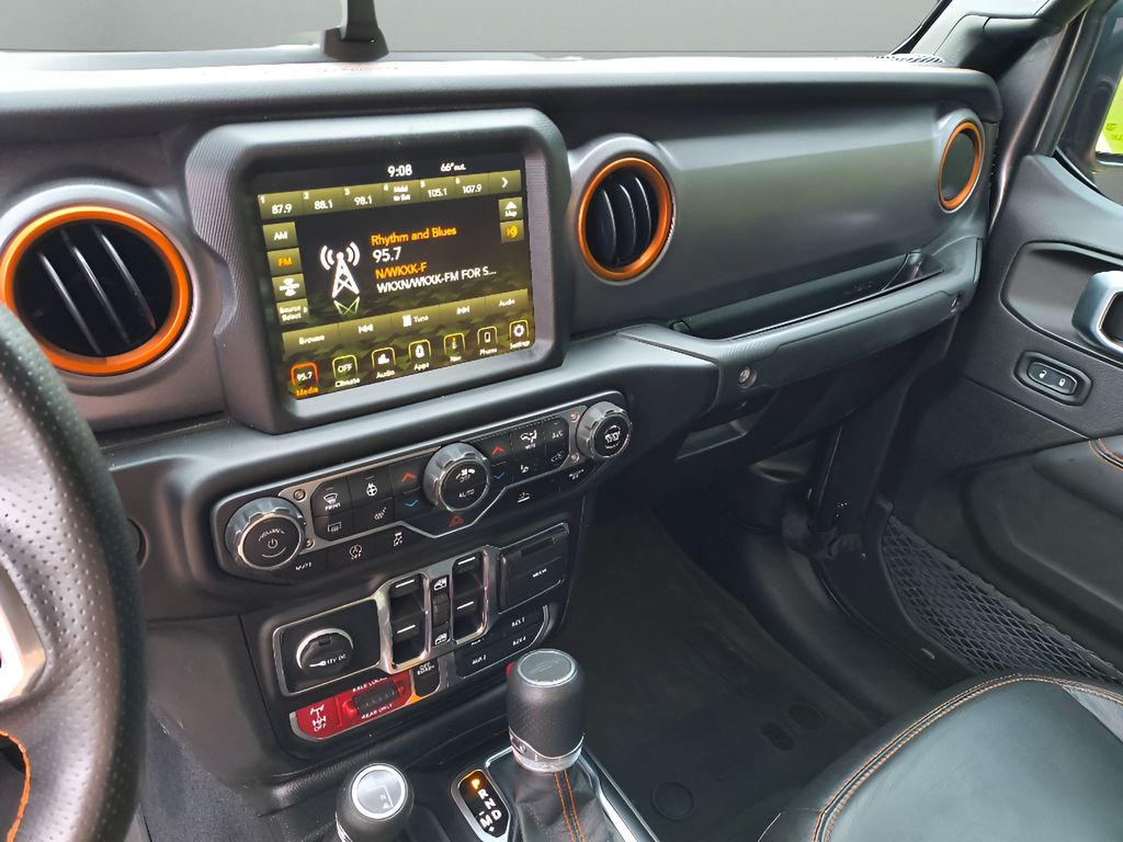 2023 Jeep Gladiator Mojave - Granite Crystal Metallic Clearcoat exterior view 16