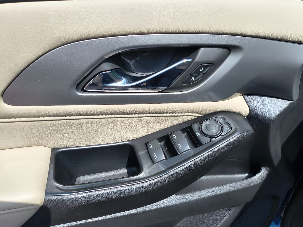 2022 Chevrolet Traverse LS - Northsky Blue Metallic exterior view 9